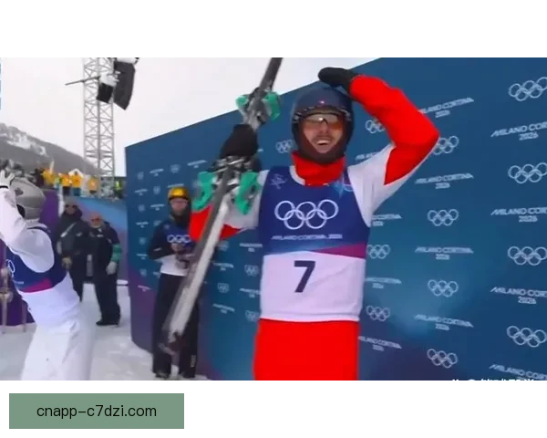 中国滑雪空中技巧喜获金铜双奖