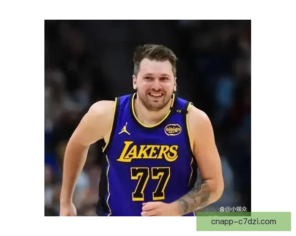 东契奇再耀眼也更盼詹姆斯控球 东契奇再耀眼也更盼詹姆斯控球